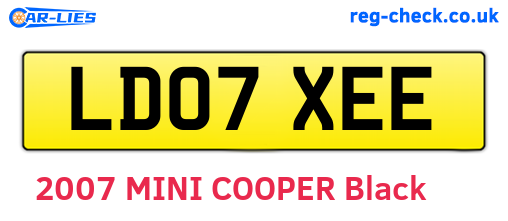 LD07XEE are the vehicle registration plates.