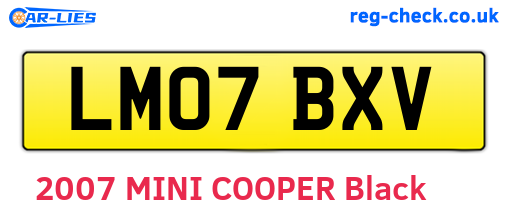 LM07BXV are the vehicle registration plates.