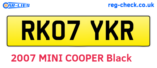 RK07YKR are the vehicle registration plates.