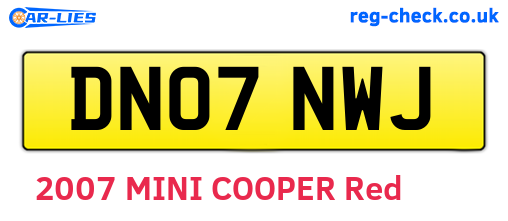 DN07NWJ are the vehicle registration plates.