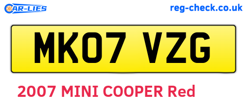 MK07VZG are the vehicle registration plates.