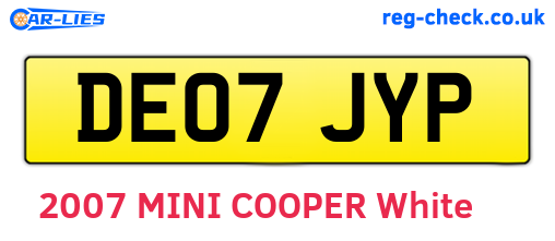 DE07JYP are the vehicle registration plates.