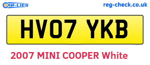 HV07YKB are the vehicle registration plates.
