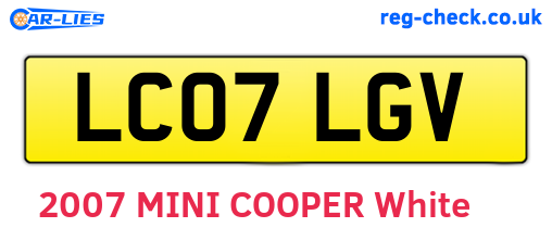 LC07LGV are the vehicle registration plates.