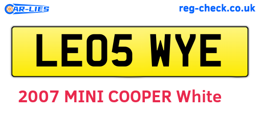 LE05WYE are the vehicle registration plates.