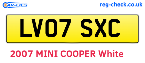 LV07SXC are the vehicle registration plates.