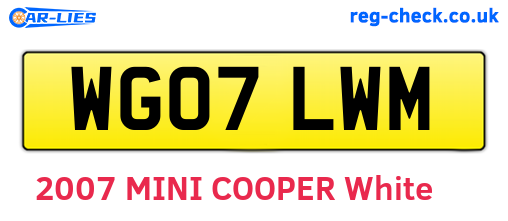 WG07LWM are the vehicle registration plates.