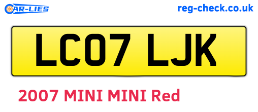LC07LJK are the vehicle registration plates.