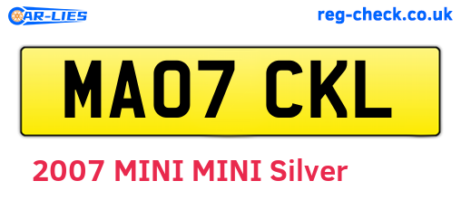 MA07CKL are the vehicle registration plates.