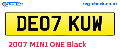 DE07KUW are the vehicle registration plates.