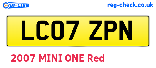 LC07ZPN are the vehicle registration plates.