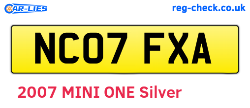 NC07FXA are the vehicle registration plates.