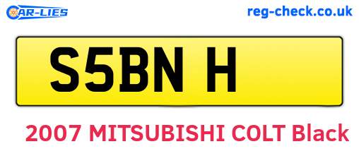 S5BNH are the vehicle registration plates.