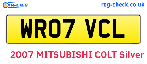 WR07VCL are the vehicle registration plates.