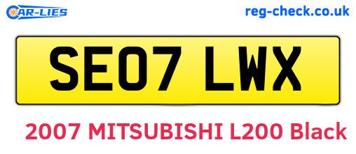 SE07LWX are the vehicle registration plates.