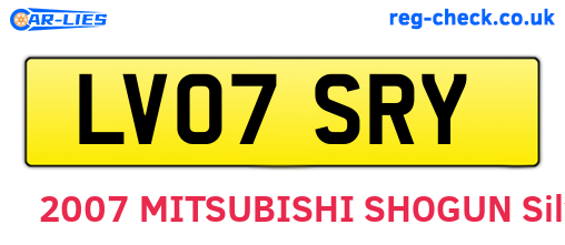 LV07SRY are the vehicle registration plates.