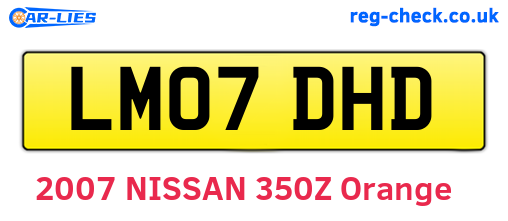 LM07DHD are the vehicle registration plates.