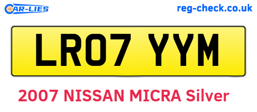 LR07YYM are the vehicle registration plates.