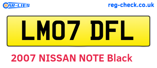 LM07DFL are the vehicle registration plates.