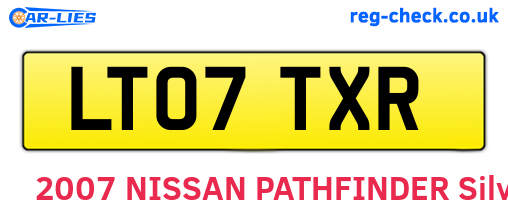 LT07TXR are the vehicle registration plates.