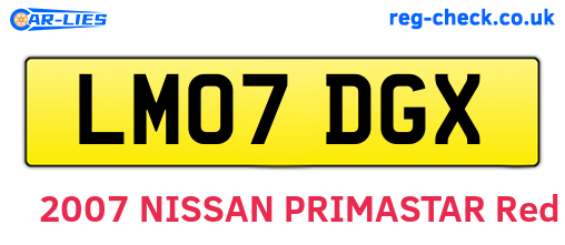 LM07DGX are the vehicle registration plates.