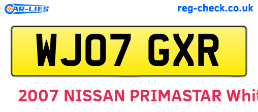 WJ07GXR are the vehicle registration plates.