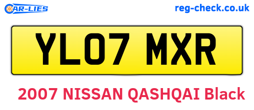 YL07MXR are the vehicle registration plates.