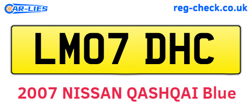 LM07DHC are the vehicle registration plates.