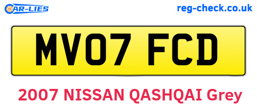 MV07FCD are the vehicle registration plates.