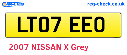 LT07EEO are the vehicle registration plates.