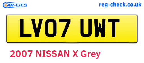 LV07UWT are the vehicle registration plates.