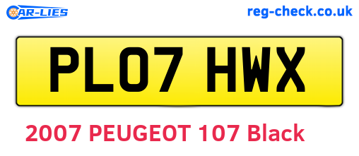 PL07HWX are the vehicle registration plates.