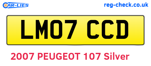 LM07CCD are the vehicle registration plates.