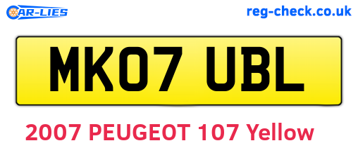 MK07UBL are the vehicle registration plates.