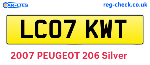 LC07KWT are the vehicle registration plates.