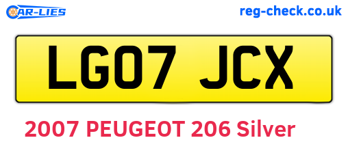 LG07JCX are the vehicle registration plates.