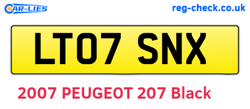 LT07SNX are the vehicle registration plates.