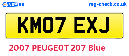 KM07EXJ are the vehicle registration plates.
