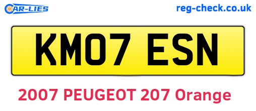 KM07ESN are the vehicle registration plates.