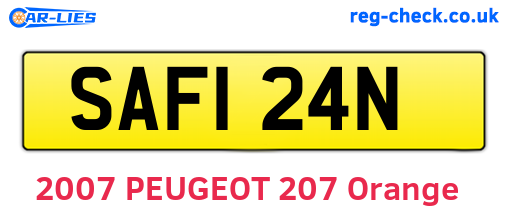 SAF124N are the vehicle registration plates.