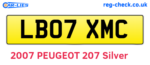 LB07XMC are the vehicle registration plates.