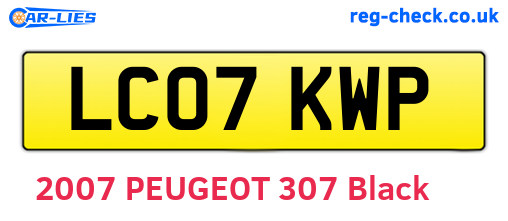 LC07KWP are the vehicle registration plates.