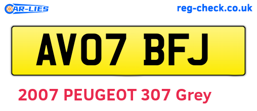 AV07BFJ are the vehicle registration plates.