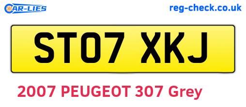 ST07XKJ are the vehicle registration plates.