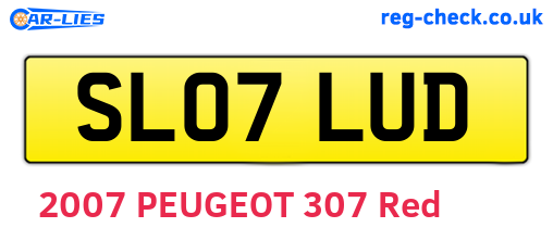 SL07LUD are the vehicle registration plates.
