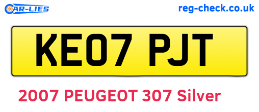KE07PJT are the vehicle registration plates.