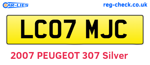 LC07MJC are the vehicle registration plates.