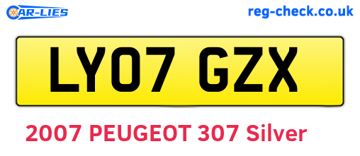 LY07GZX are the vehicle registration plates.