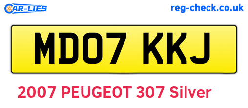 MD07KKJ are the vehicle registration plates.