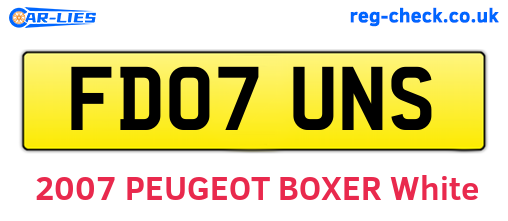 FD07UNS are the vehicle registration plates.